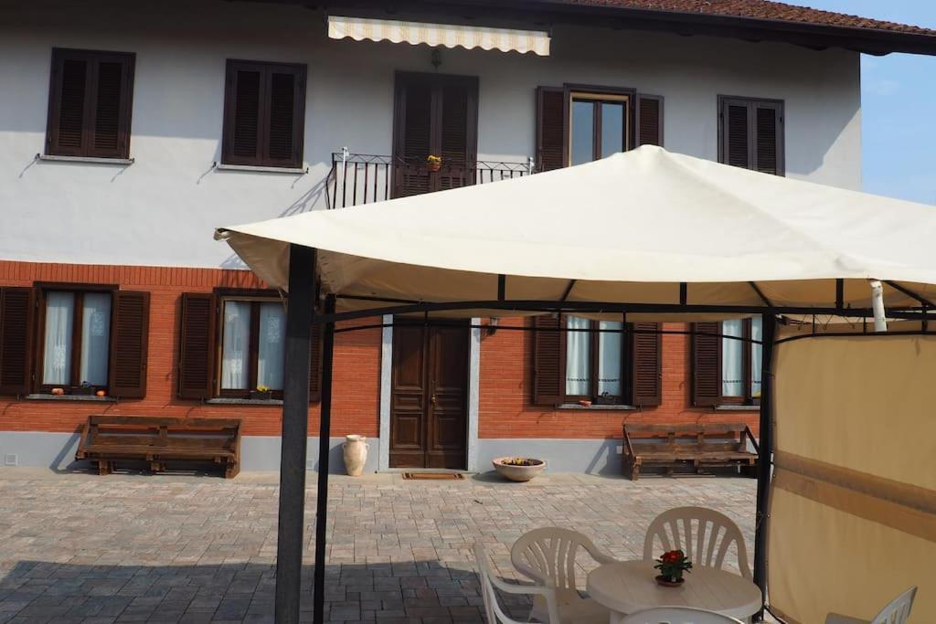 Casa Volpe Apartment Magliano Alfieri Bagian luar foto
