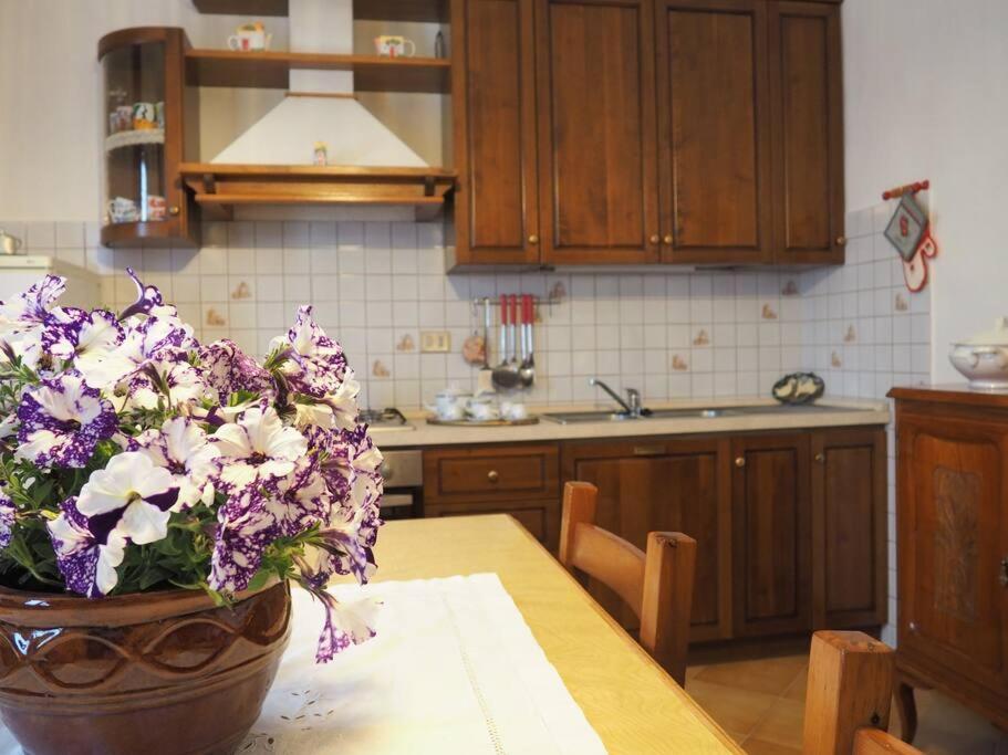Casa Volpe Apartment Magliano Alfieri Bagian luar foto