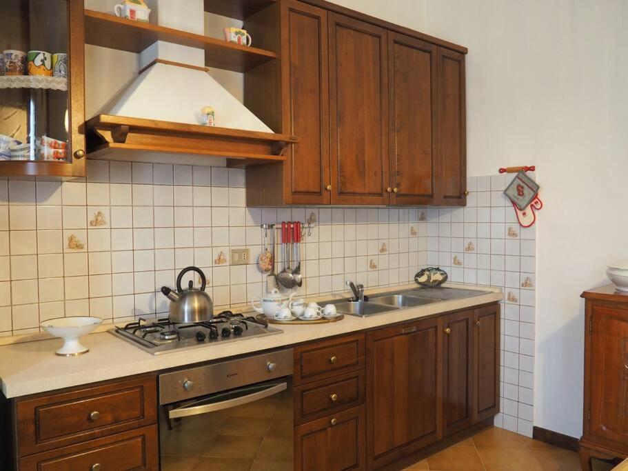 Casa Volpe Apartment Magliano Alfieri Bagian luar foto